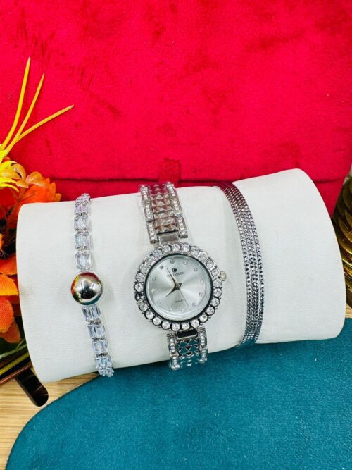 Female accessories set